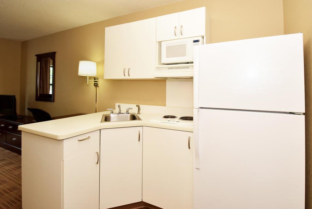 Extended Stay America Premier Suites - Miami - Airport - Doral - 87Th Avenue South Sweetwater Exterior foto